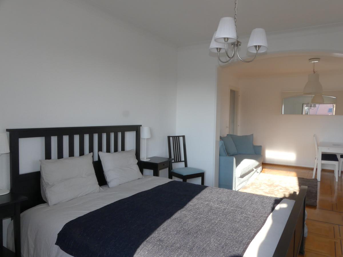 Au Bonheur Des Iris Bed & Breakfast Rolle Dış mekan fotoğraf
