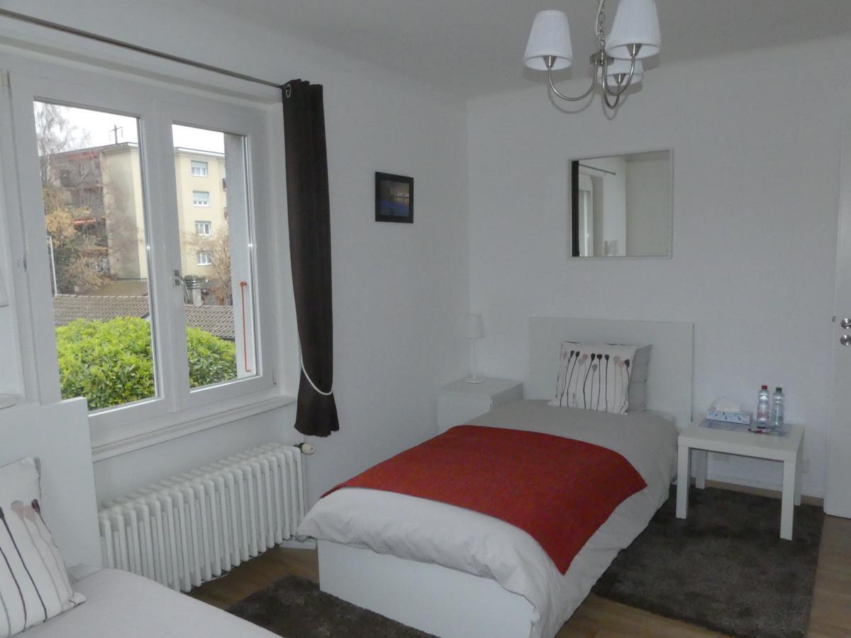 Au Bonheur Des Iris Bed & Breakfast Rolle Dış mekan fotoğraf