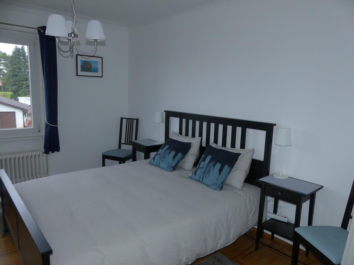 Au Bonheur Des Iris Bed & Breakfast Rolle Dış mekan fotoğraf